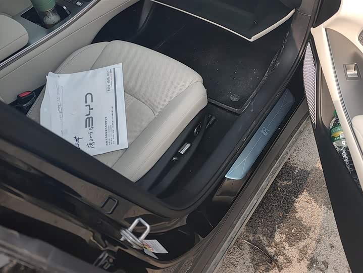 BYD Han L 2025 2025款 EV 701KM激光雷达尊享型