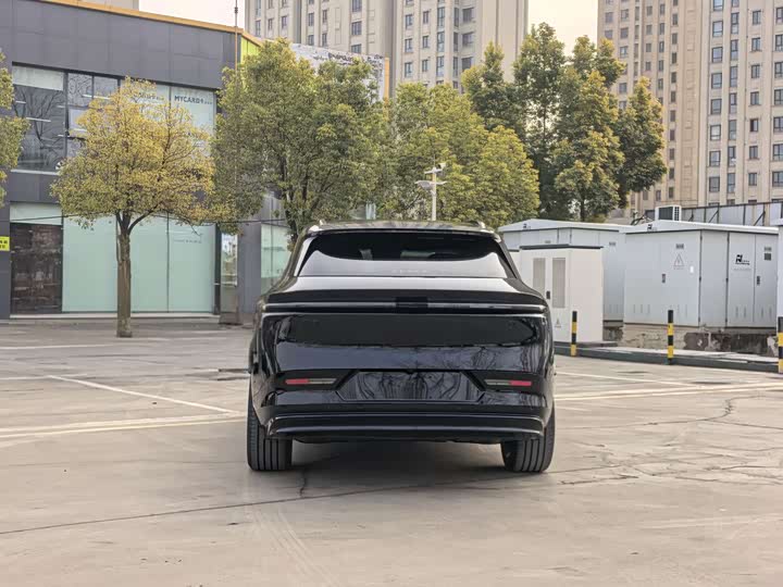 Zeekr 7X 2025 2025款 100kWh 长续航后驱智驾版