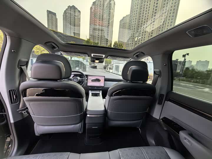 Zeekr 7X 2025 2025款 100kWh 长续航后驱智驾版