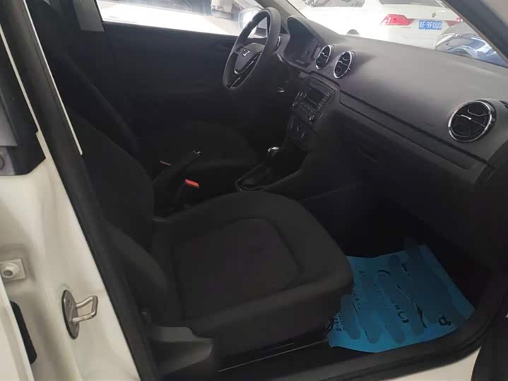 Jetta VA3 2021 2021款 1.5L 自动向上人生版