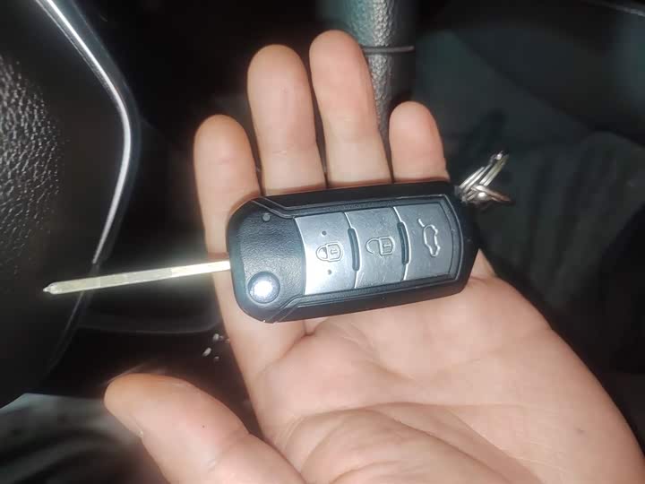 GAC Trumpchi M6 2023 2023款 PRO 270T DCT精英版