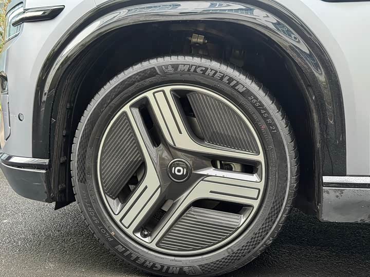 Changan Qiyuan (Nevo) E07 2025 2025款 纯电 四驱 90kWh Ultra高性能版