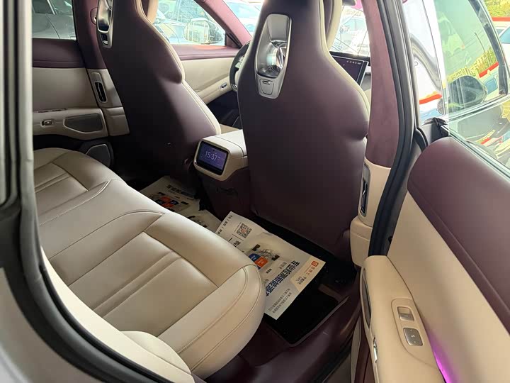 Xiaomi YU7 2025 2025款 超长续航高性能四驱Max版