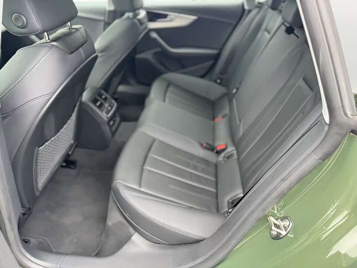 Audi A5 2025 2025款 Sportback 典藏版 40 TFSI 时尚动感型