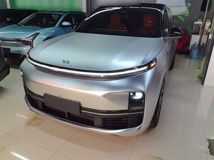 LiXiang L9 2025 2025款 Ultra 智能焕新版