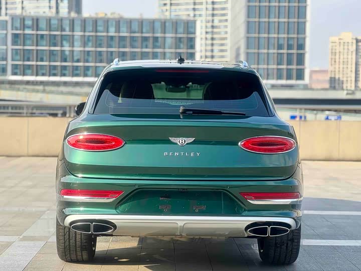 Bentley Bentayga 2024 2024款 4.0T V8 长轴距雅度版