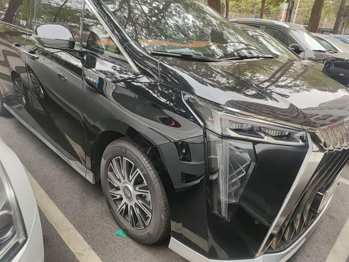 2025 GAC Trumpchi E9