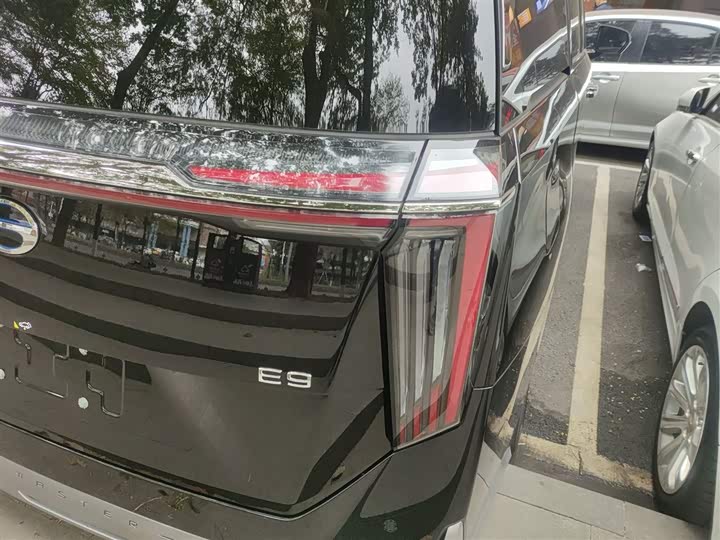 GAC Trumpchi E9 2025 2025款 E9 超级快充 尊享