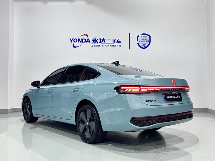 Volkswagen Passat 2025 2025款 Pro 380TSI 星空龙尊版