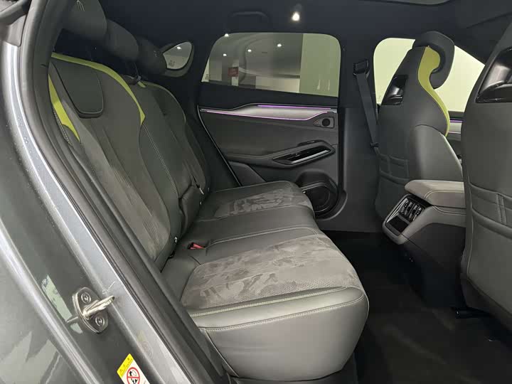 BYD Song L 2025 2025款 智驾版 602km 激光雷达四驱型