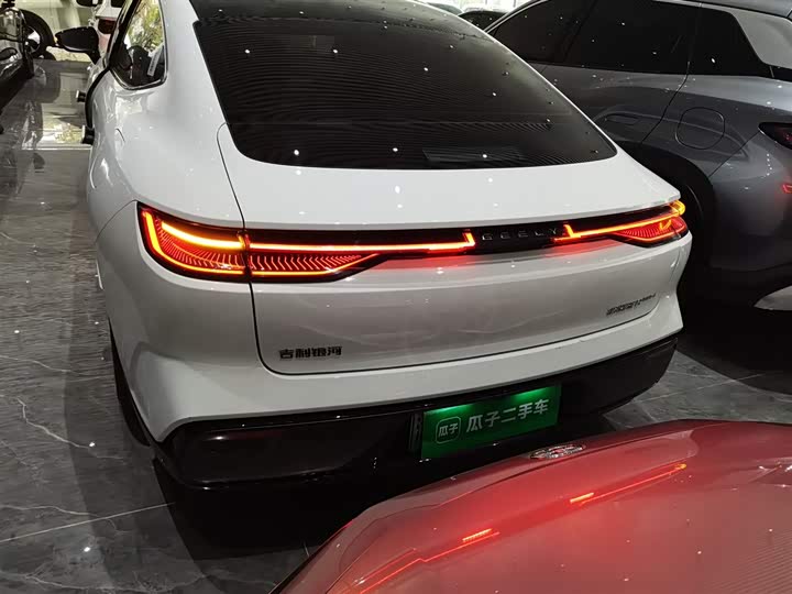 Geely Galaxy Starshine 8 EM-i 2025 2025款 130km EM-i 尊享版