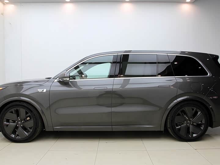 LiXiang L9 2025 2025款 Pro 智能焕新版