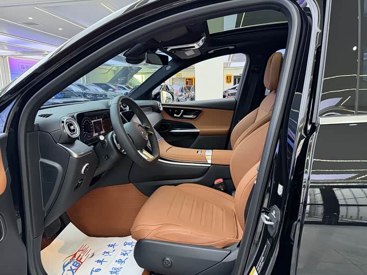 Mercedes-Benz GLC-Class 2025 2025款 GLC 260 L 4MATIC 豪华型