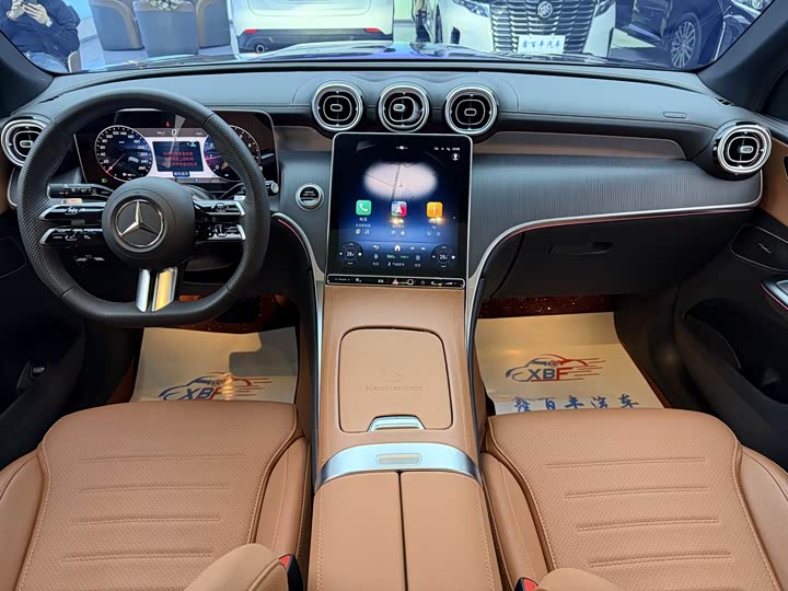 Mercedes-Benz GLC-Class 2025 2025款 GLC 260 L 4MATIC 豪华型