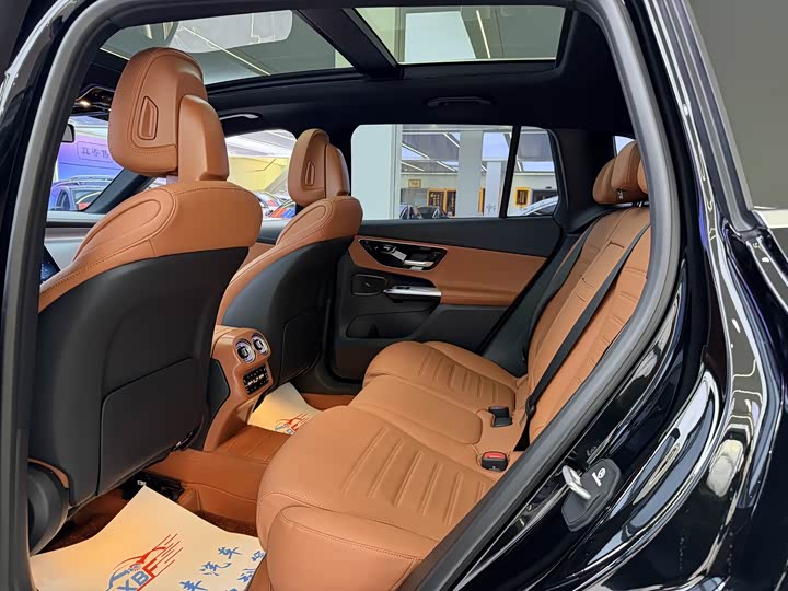 Mercedes-Benz GLC-Class 2025 2025款 GLC 260 L 4MATIC 豪华型