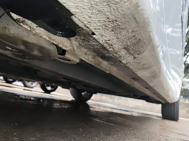 Geely Emgrand 2025 2025款 第4代 1.5L CVT旗舰型