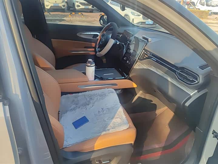 Bestune 07 2025 2025款 210km 乐享版