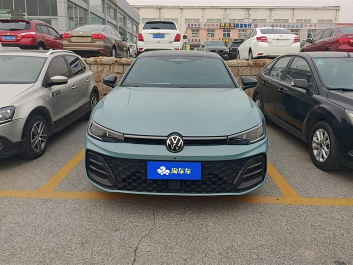 Volkswagen Passat 2025 2025款 Pro 380TSI 星空龙尊版