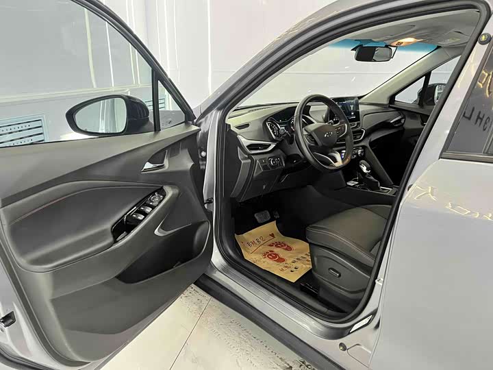 Chevrolet Orlando 2020 2020款 轻混 Redline 530T 自动耀享版（5+2款）