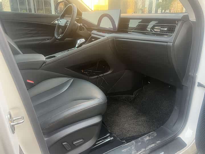 Roewe RX5 2023 2023款 1.5T 超感精英版