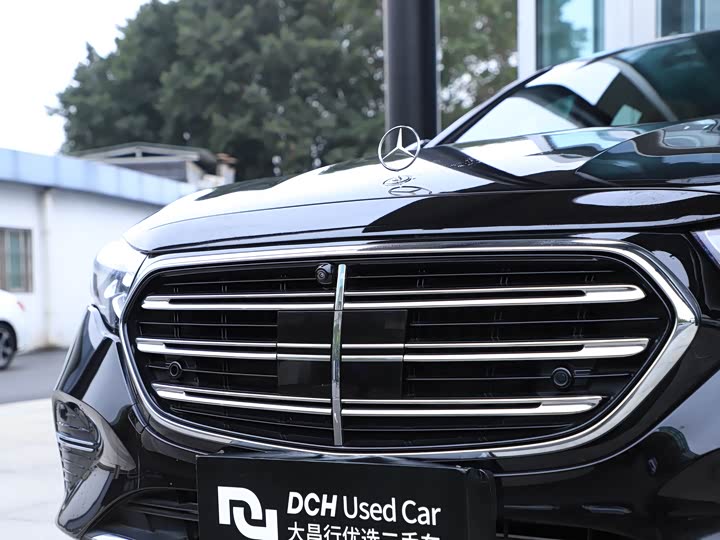 Mercedes-Benz E-Class Hybrid 2024 2024款 E 350 e L 插电式混合动力轿车