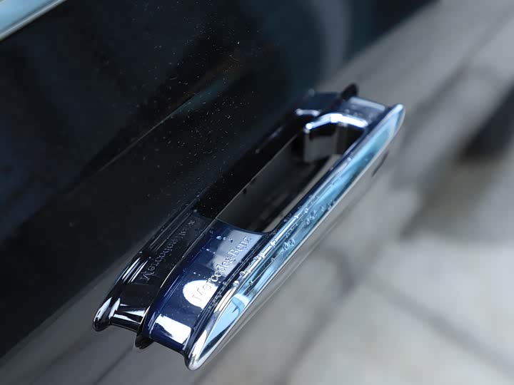 Mercedes-Benz E-Class Hybrid 2024 2024款 E 350 e L 插电式混合动力轿车