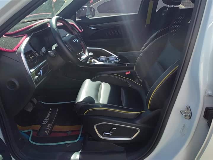 Geely Tugella S 2021 2021款 2.0TD DCT两驱闪电版