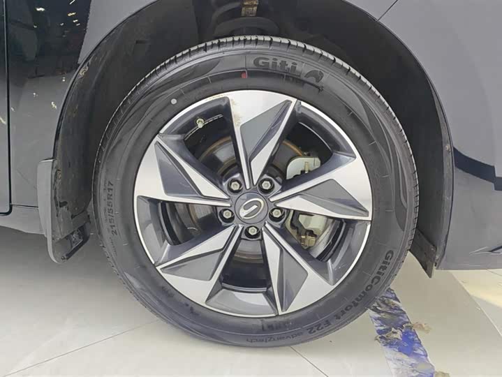 GAC Trumpchi M6 2023 2023款 PRO 270T DCT豪华版