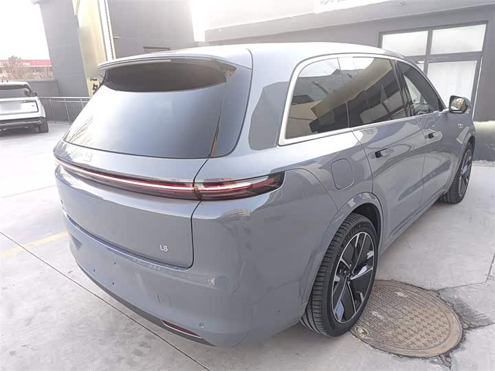 LiXiang L8 2025 2025款 Ultra 智能焕新版