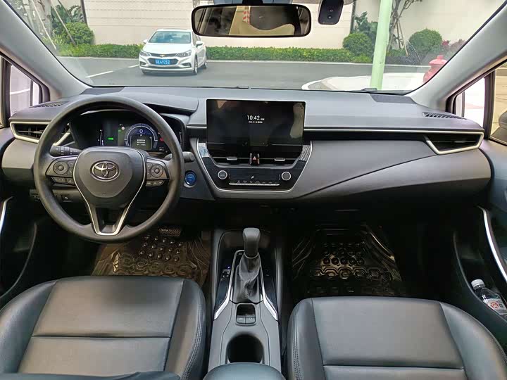 Toyota Corolla 2024 2024款 1.8L 智能电混双擎 先锋版