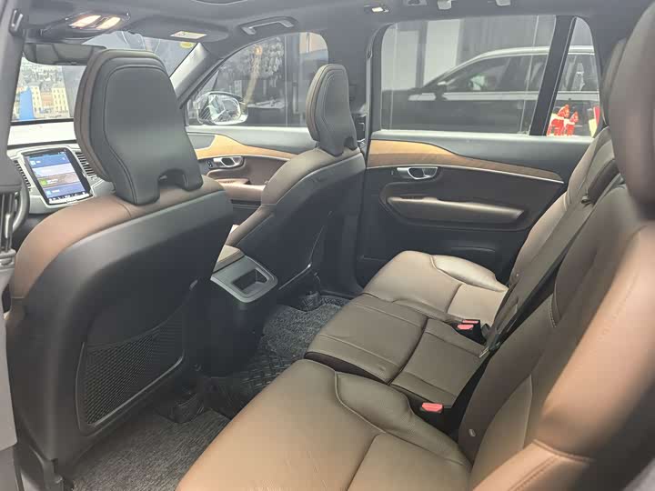 Volvo XC90 2024 2024款 B5 智行豪华版 5座
