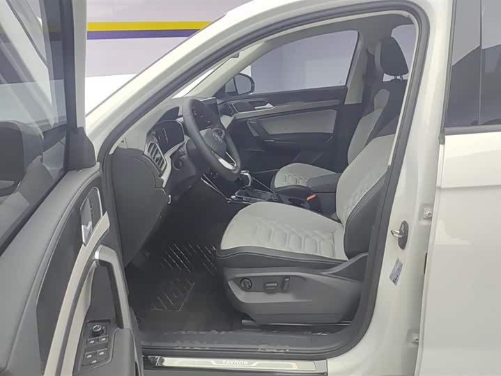 Volkswagen Tayron 2026 2026款 3000万辆甄选款 300TSI