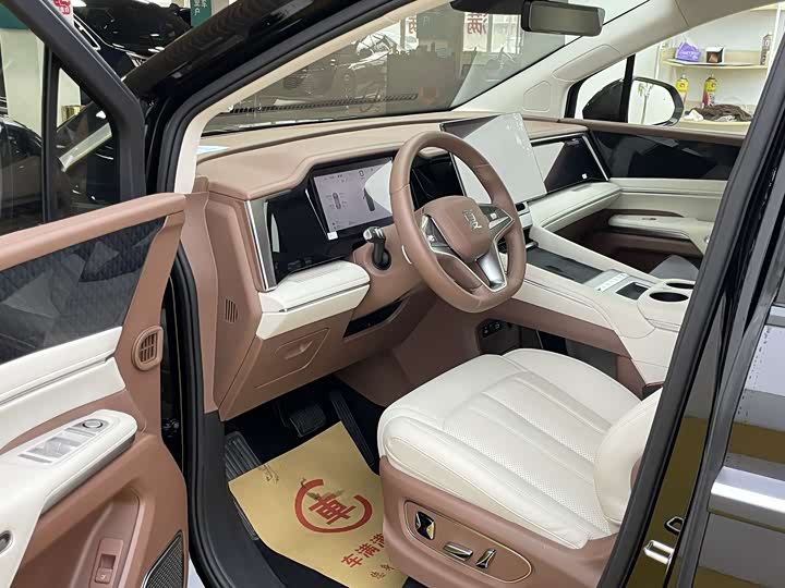 BYD Xia 2025 2025款 DM-i 1.5T 180km 卓越型