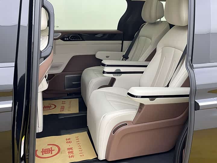 BYD Xia 2025 2025款 DM-i 1.5T 180km 卓越型