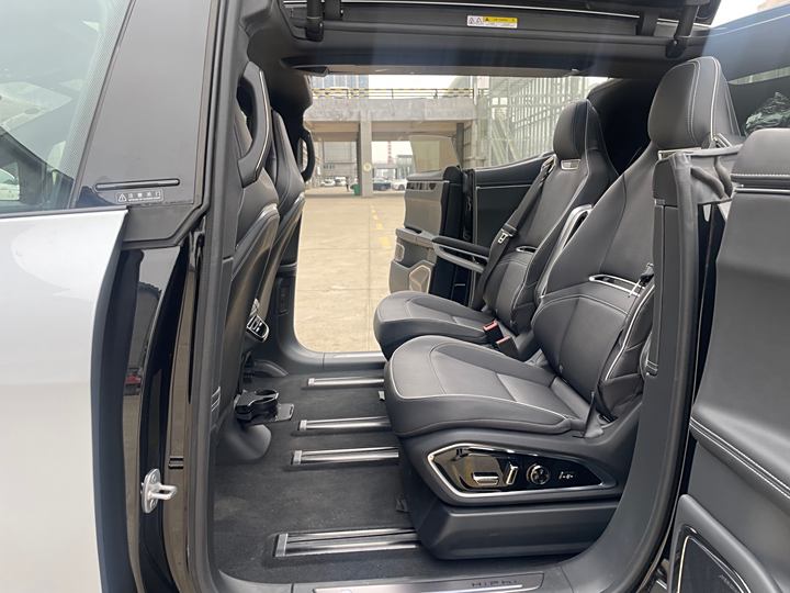 HiPhi X 2022 2022款 智远版6座 长续航版