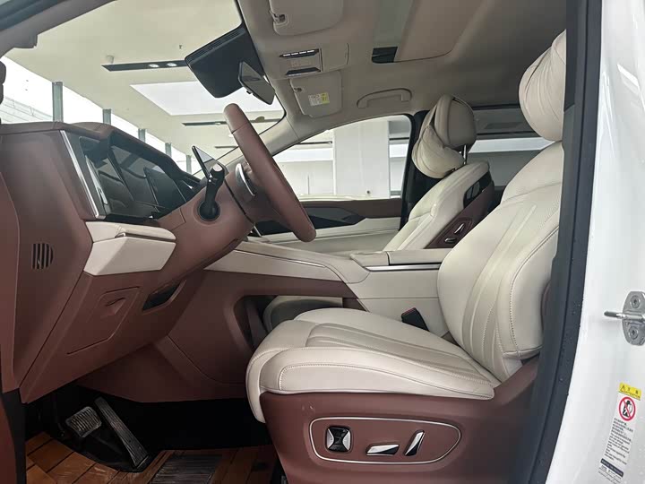 BYD Xia 2025 2025款 DM-i 1.5T 180km 超越型