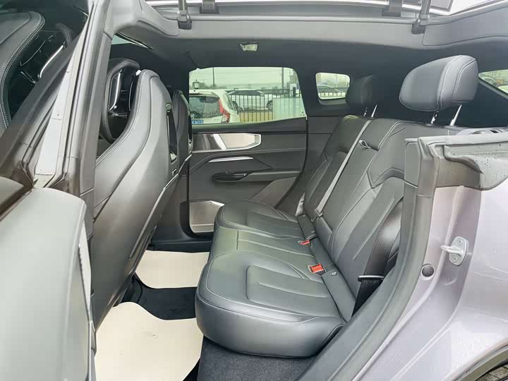 HiPhi Y 2023 2023款 560km 精英版