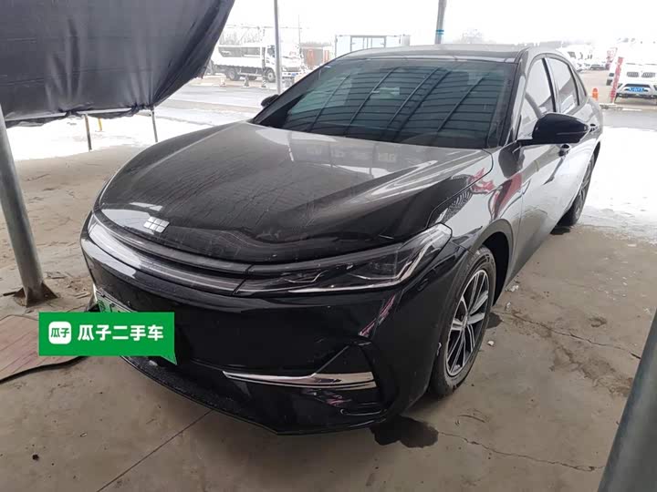 Geely Galaxy A7 2025 2025款 EM-i 70km 豪享版