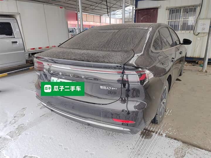 Geely Galaxy A7 2025 2025款 EM-i 70km 豪享版