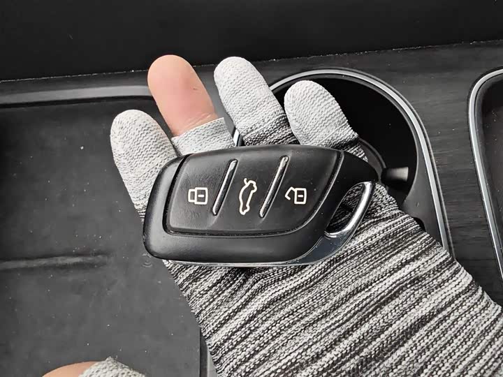 Roewe D7 2023 2023款 EV 510km 后驱旗舰版