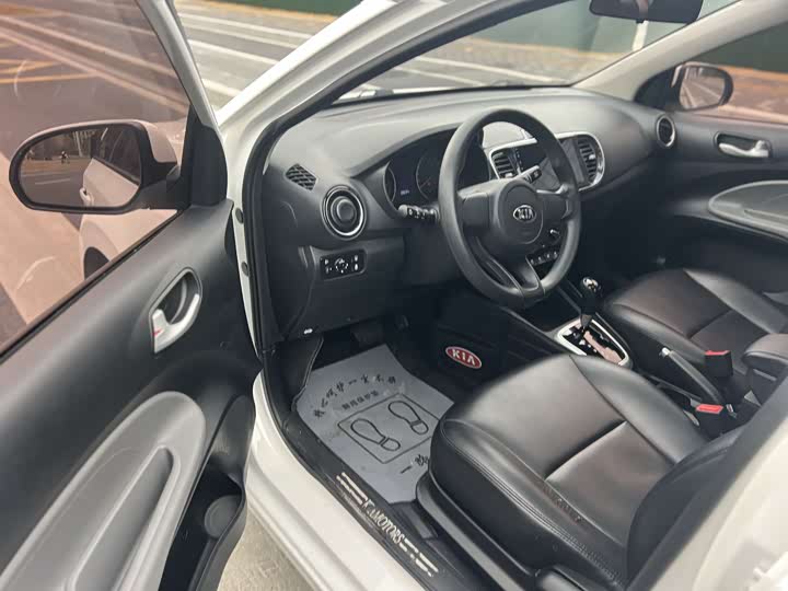 Kia Pegas 2020 2020款 改款 1.4L 自动舒适天窗版