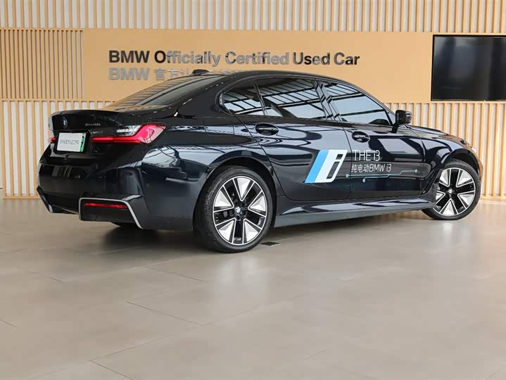 BMW i3 2025 2025款 eDrive 40 L 曜夜运动套装