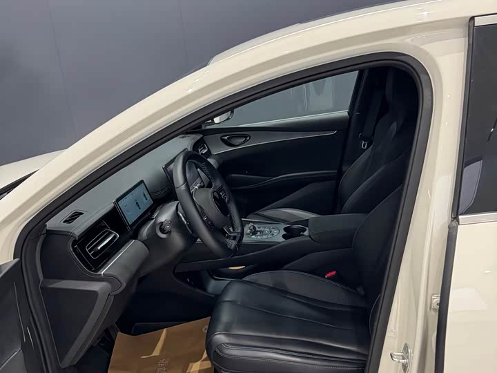 2025 BYD Seal 06 Hybrid/EV