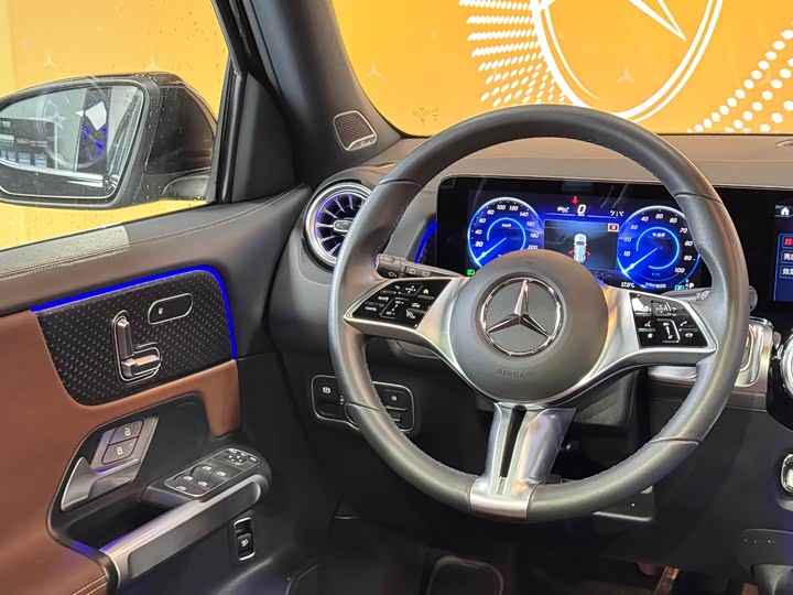 Mercedes-Benz EQB 2025 2025款 EQB 260