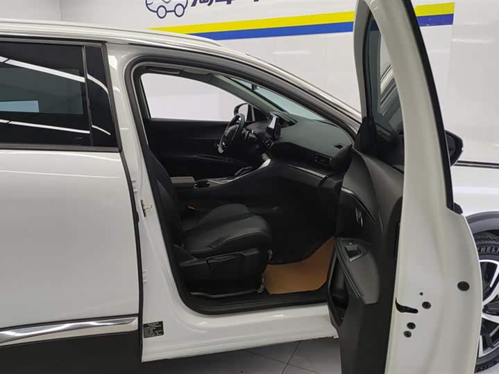 Peugeot 5008 2021 2021款 360THP 5座实力版