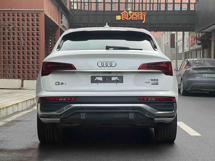 Audi Q5L Sportback 2022 2022款 45 TFSI 豪华型