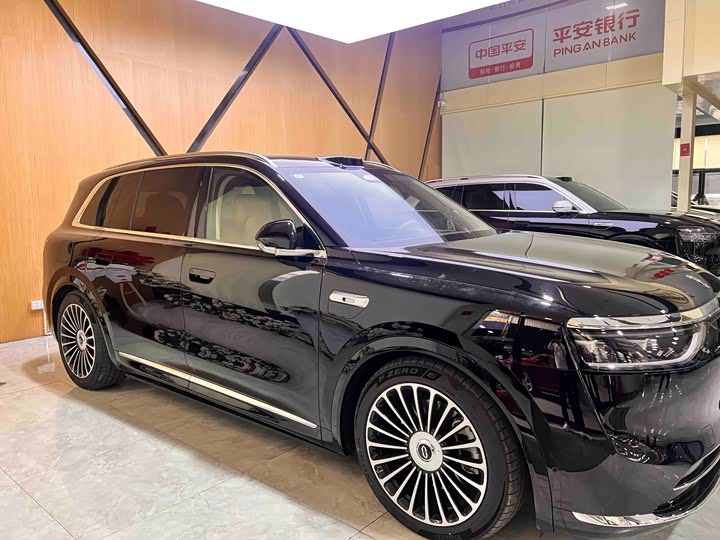 Aito M8 2025 2025款 增程 Ultra版 53.4kWh 6座版