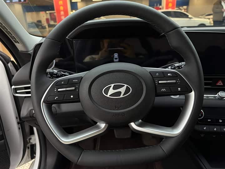 Hyundai Elantra N line 2023 2023款 1.5L CVT LUX尊贵版