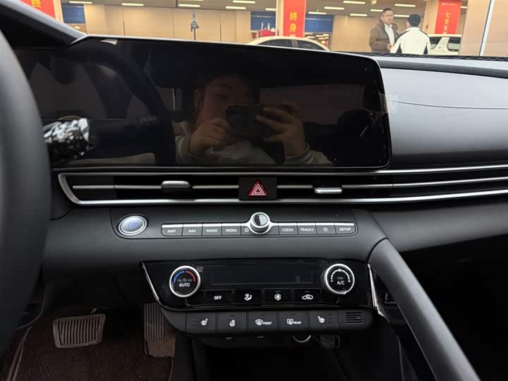 Hyundai Elantra N line 2023 2023款 1.5L CVT LUX尊贵版