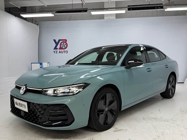 Volkswagen Passat 2025 2025款 Pro 380TSI 星空龙尊版